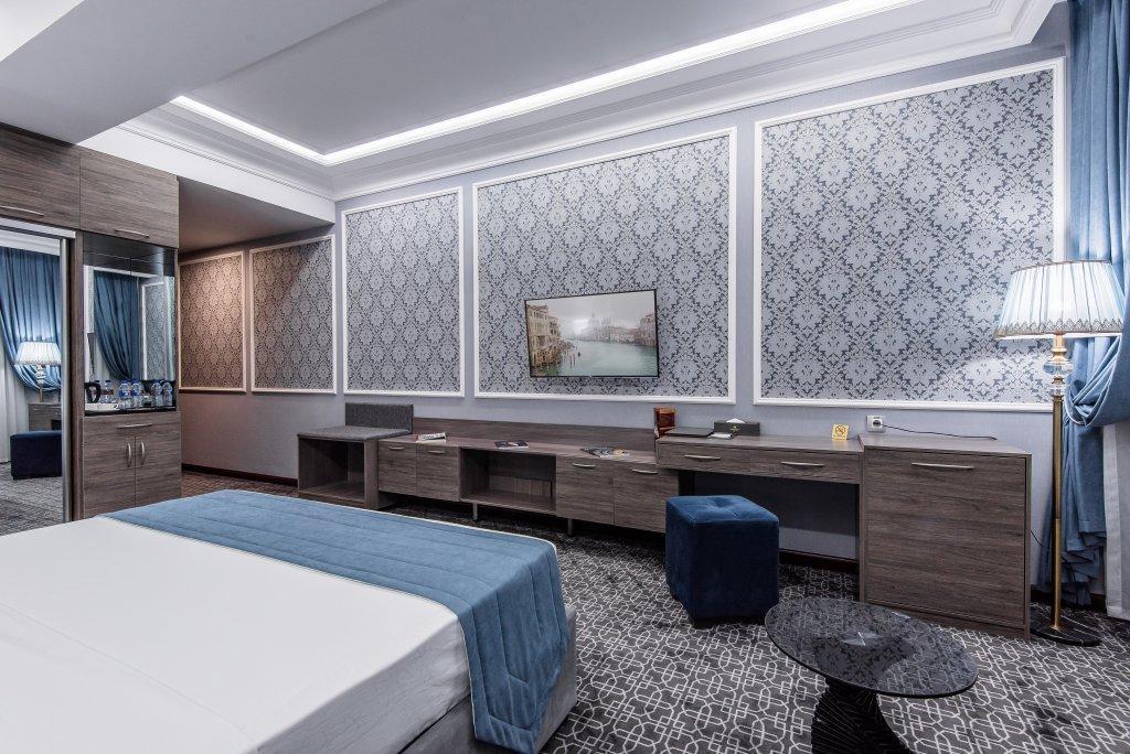 The Royal Mezbon Hotel & Spa Tashkent Exterior photo
