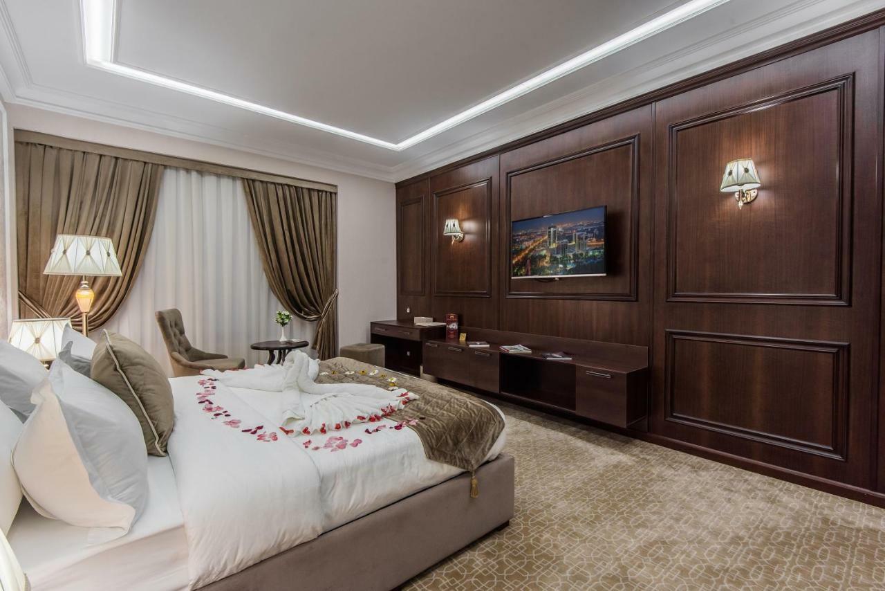 The Royal Mezbon Hotel & Spa Tashkent Exterior photo